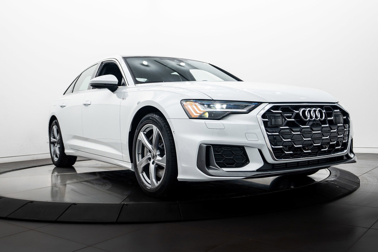 2024 Audi A6 Prestige's photo