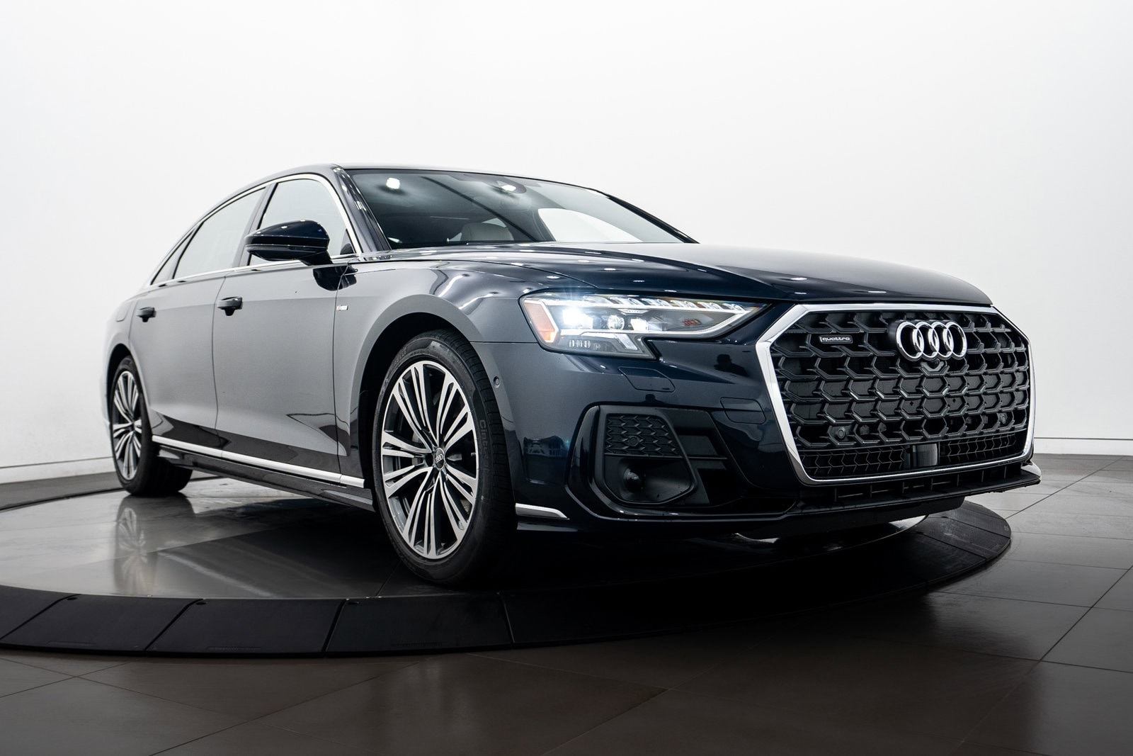 2024 Audi A8 Base's photo