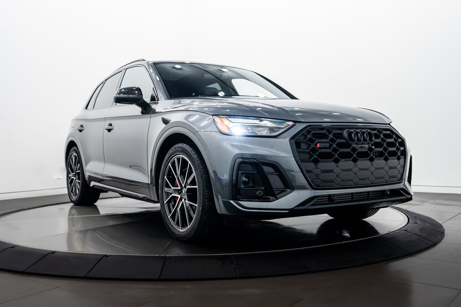 2024 Audi SQ5