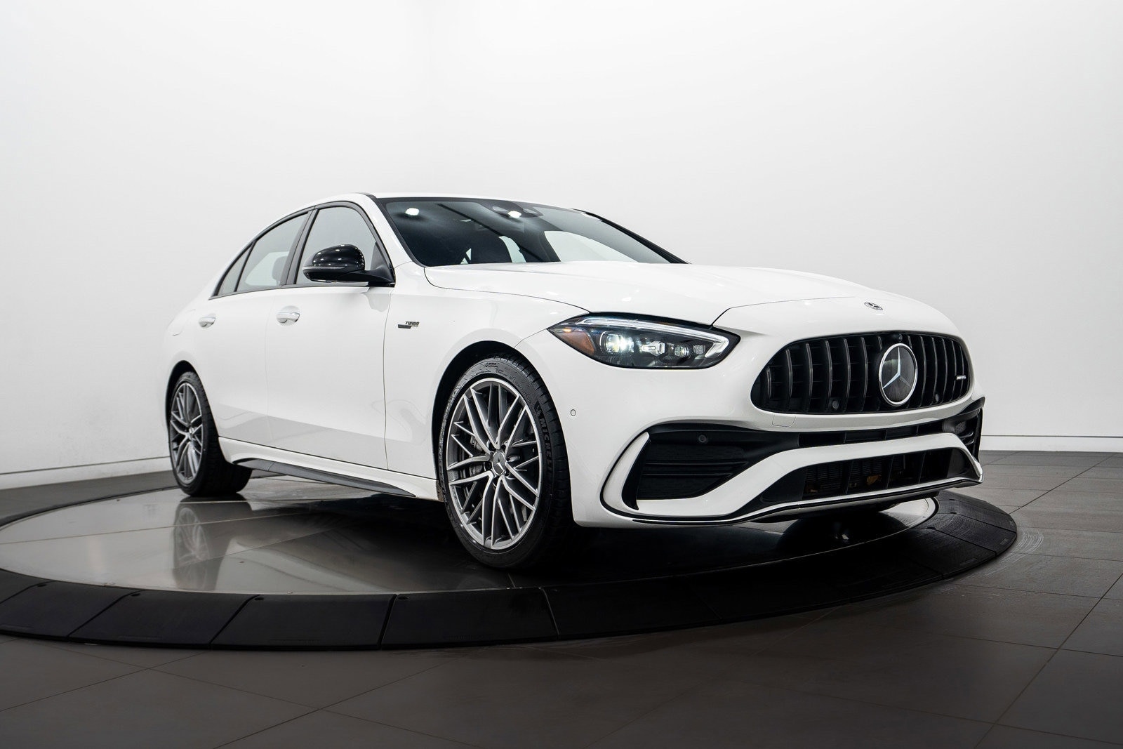 2023 Mercedes-Benz C-Class Sedan AMG C43's photo