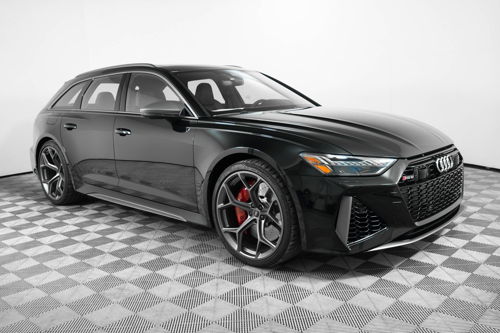 2026 Audi RS 6 Avant Base's photo