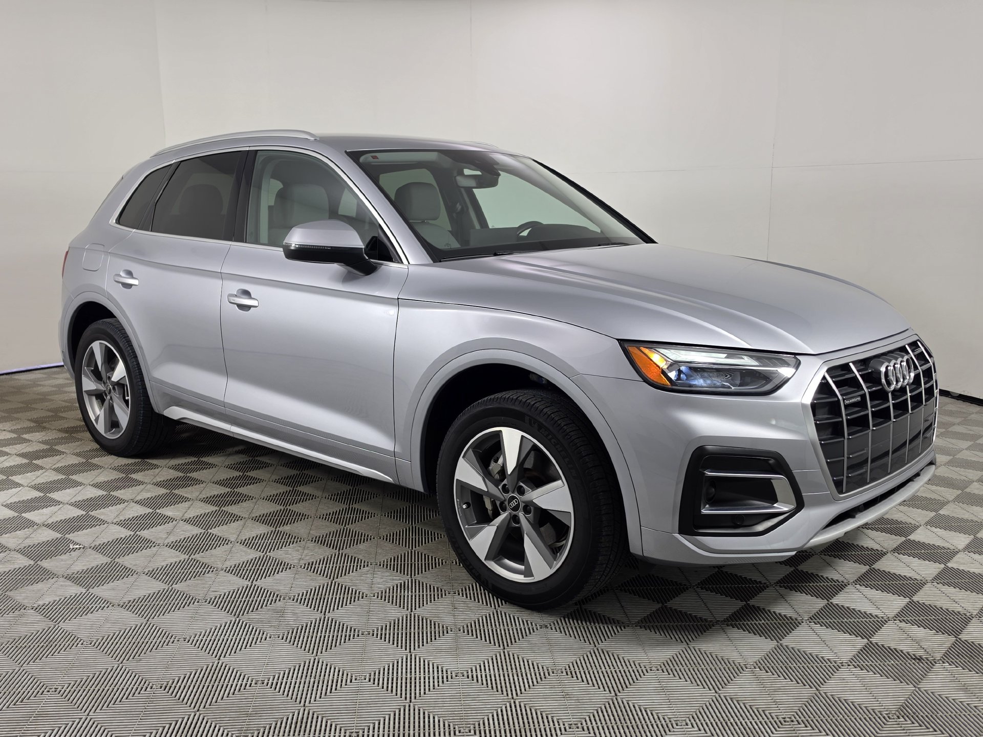 2023 Audi Q5 Premium