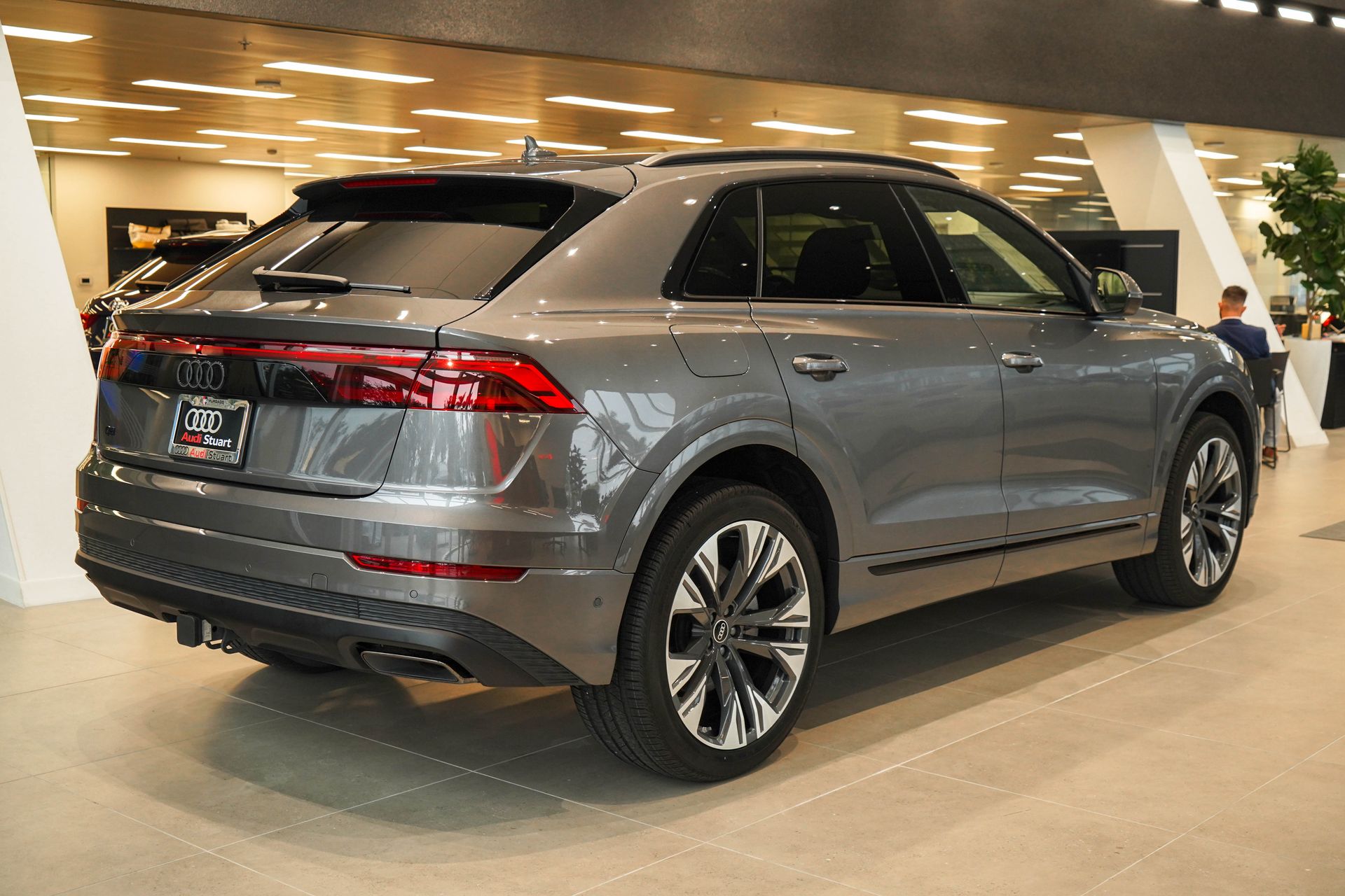 2025 Audi Q8 Premium Plus - Photo 9