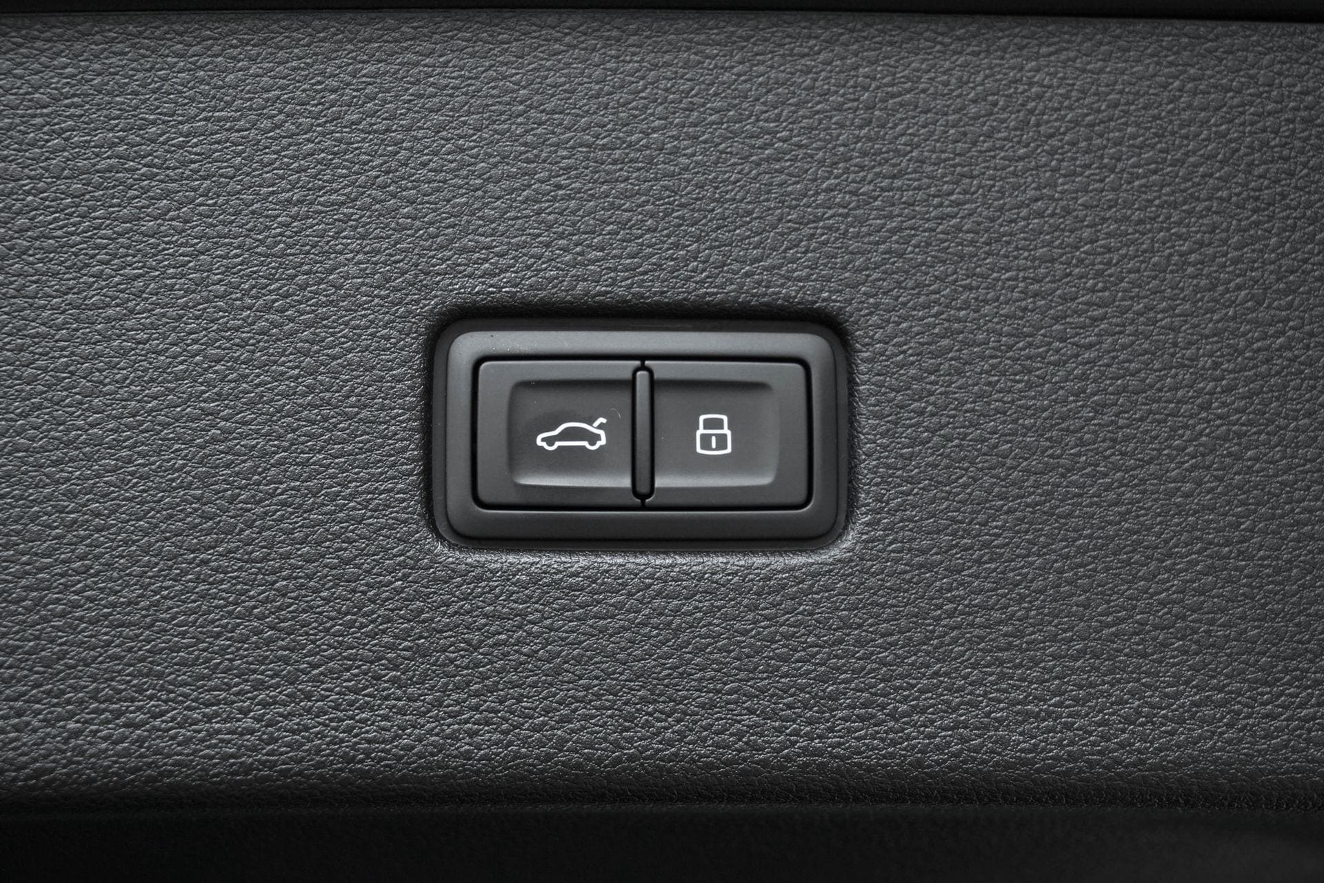 2025 Audi Q8 Premium Plus - Photo 44