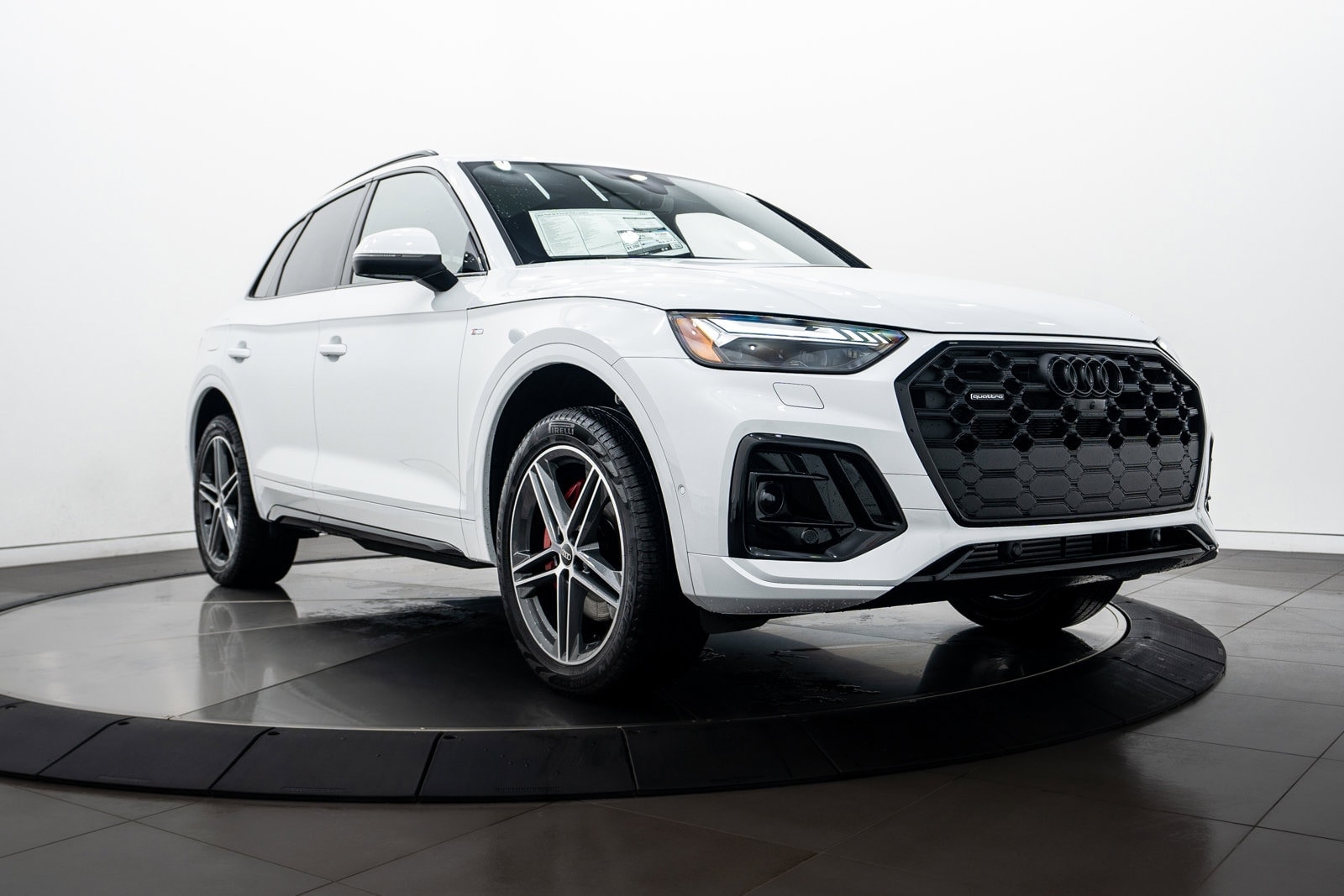 2024 Audi Q5 Prestige's photo
