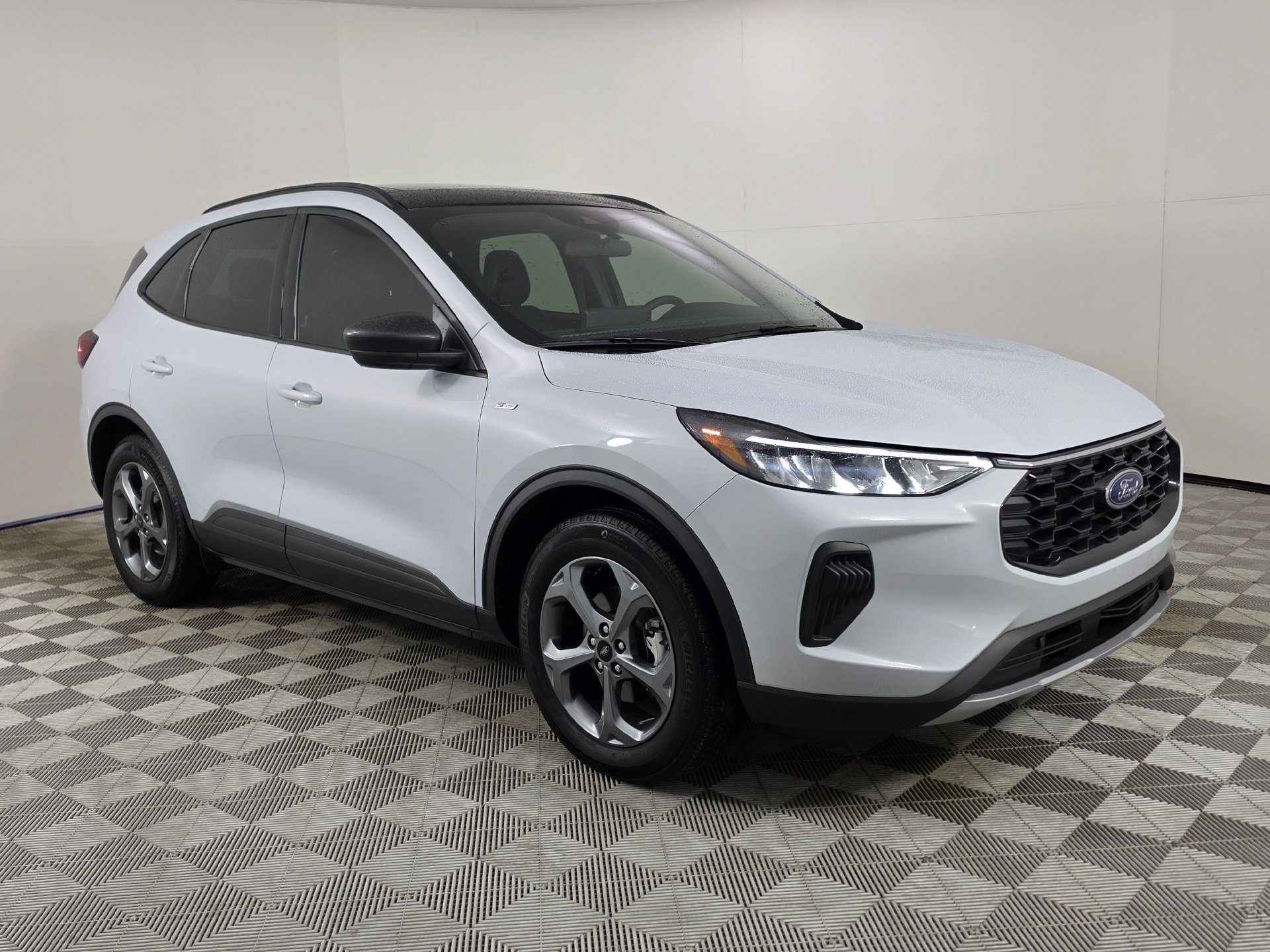 2025 Ford Escape Hybrid