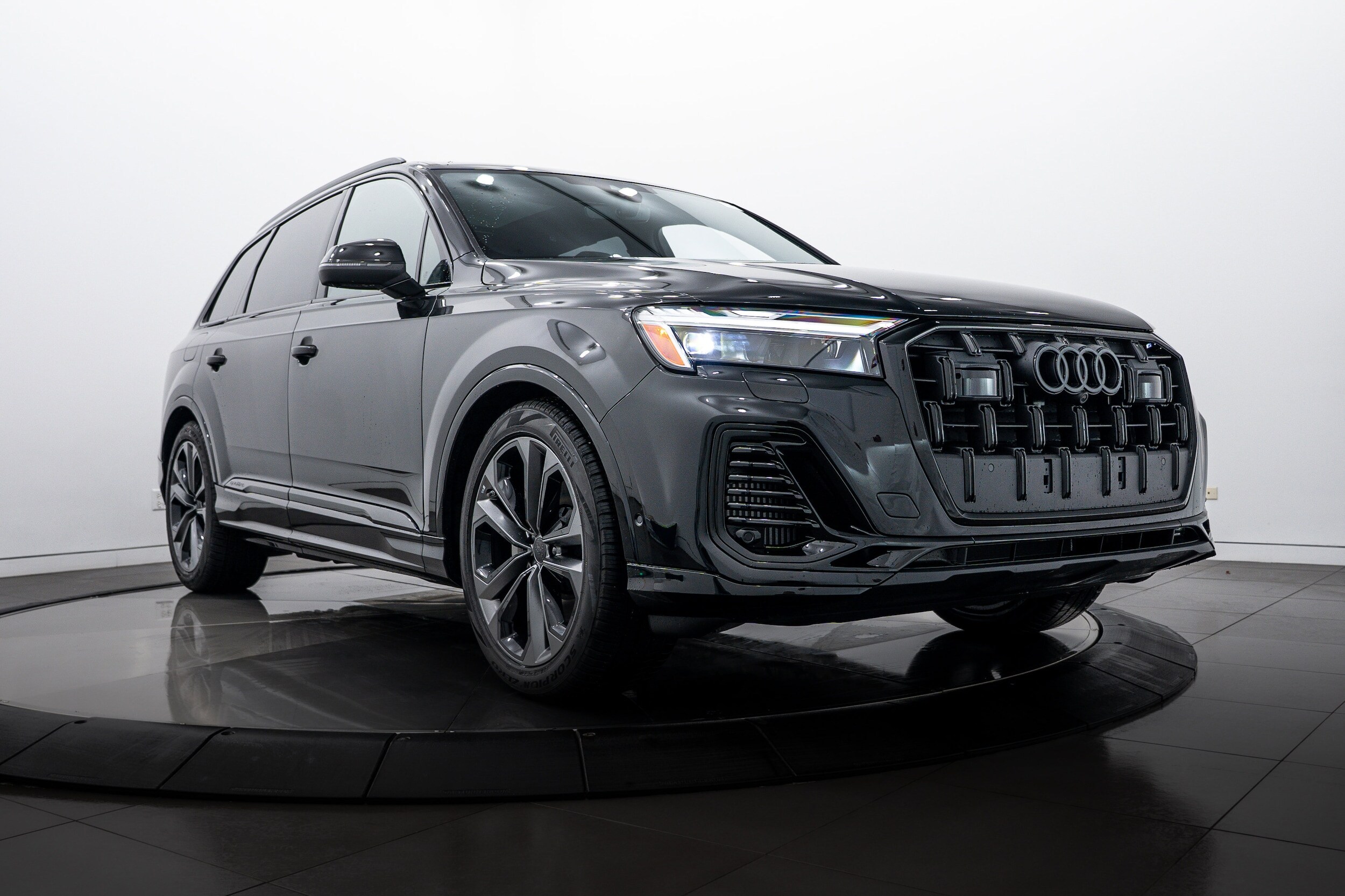 2026 Audi Q7 Premium Plus
