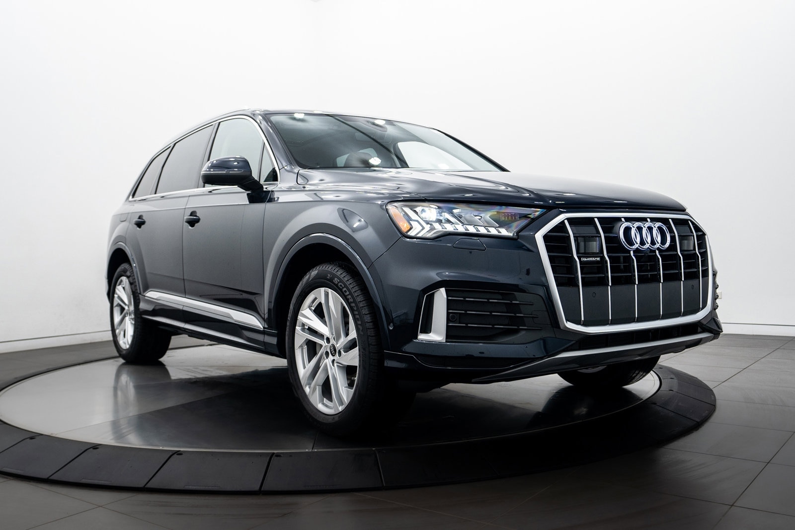 2024 Audi Q7 Premium Plus's photo