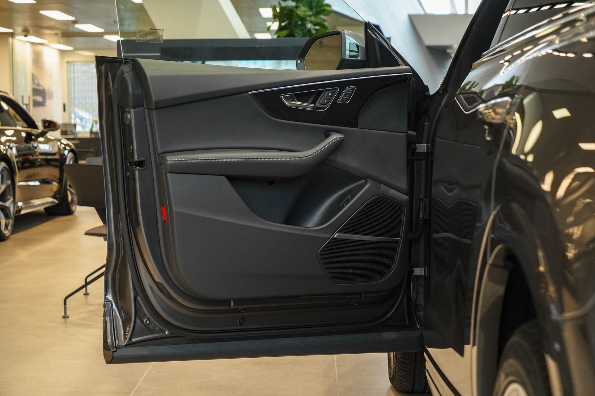 2025 Audi Q8 Premium Plus - Photo 24