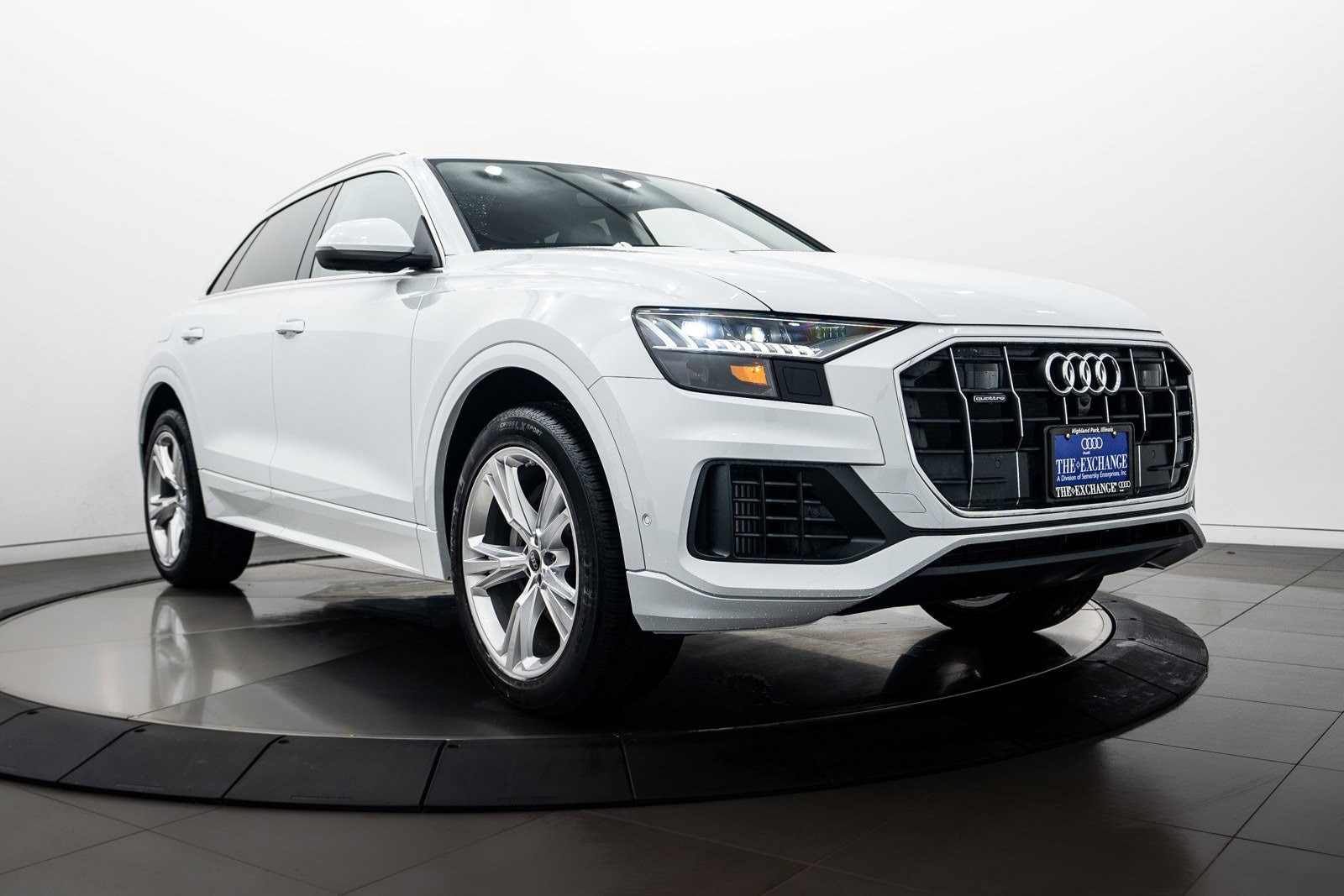 2023 Audi Q8 Premium Plus's photo