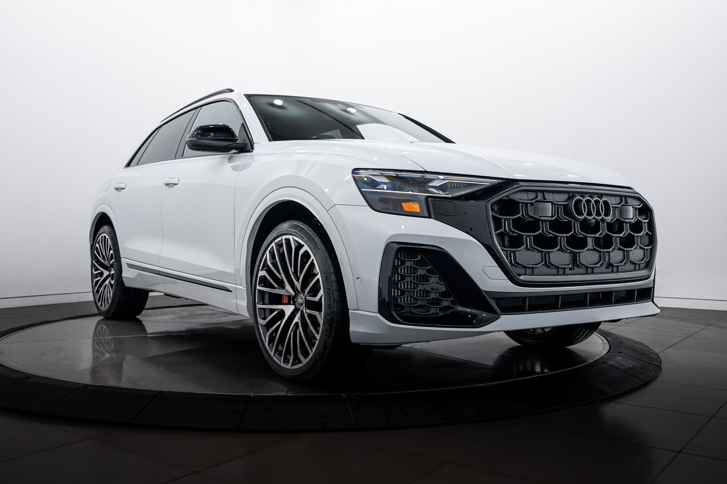 2026 Audi SQ8 Prestige