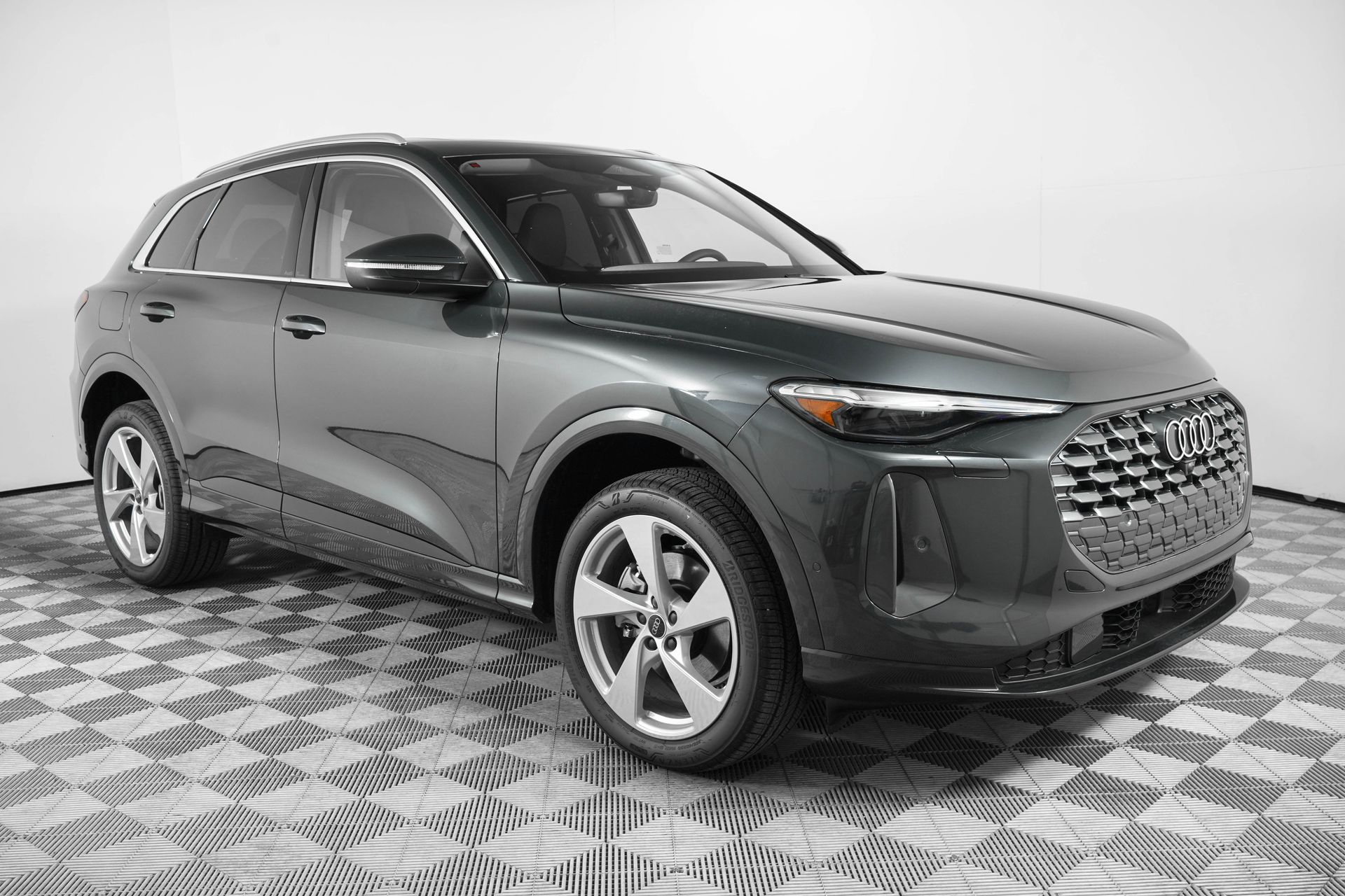 2025 Audi Q5 S Line Premium Plus's photo