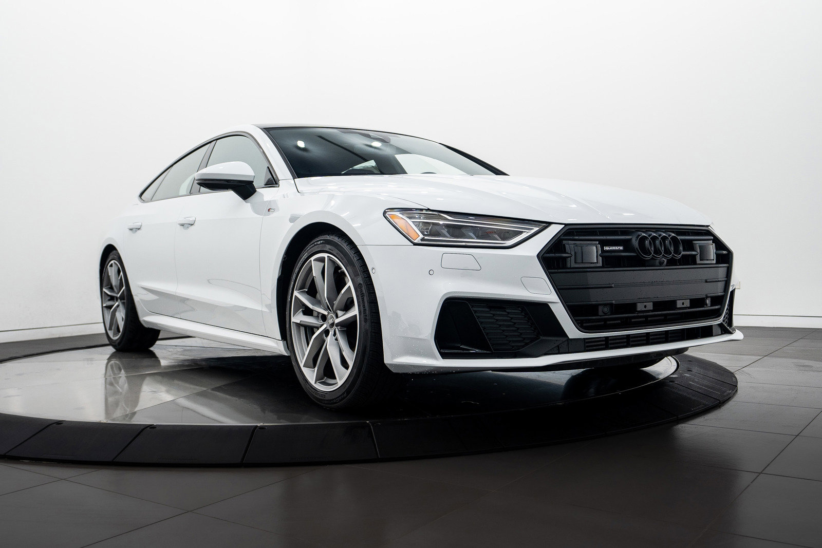 2023 Audi A7 Premium's photo
