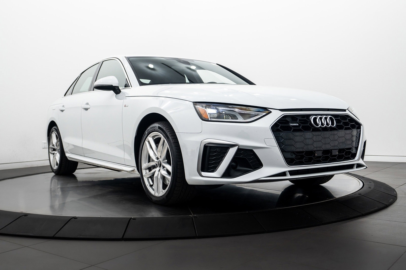 2021 Audi A4 Premium's photo