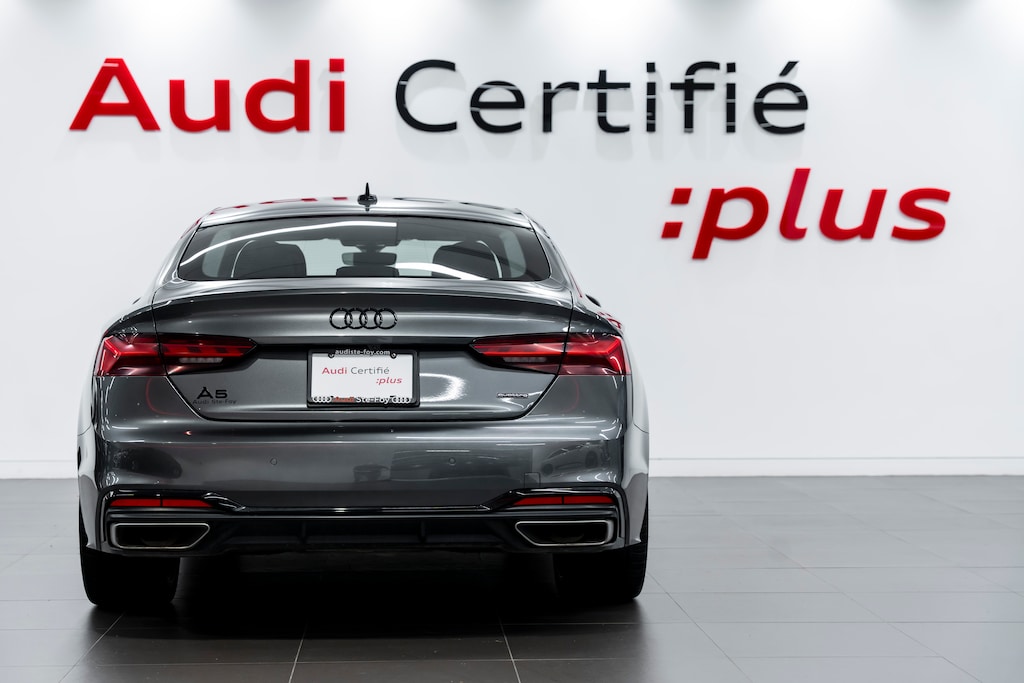 Certified 2022 Audi 45 Progressiv | Black Optics | À hayon