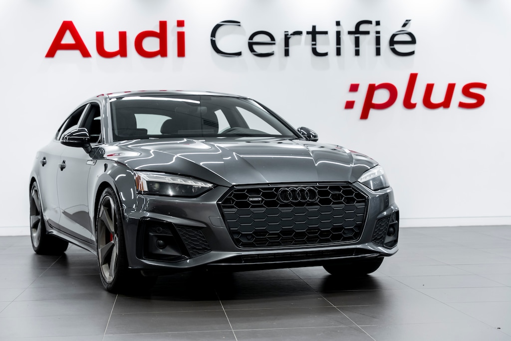 Certified 2022 Audi 45 Progressiv | Black Optics | À hayon