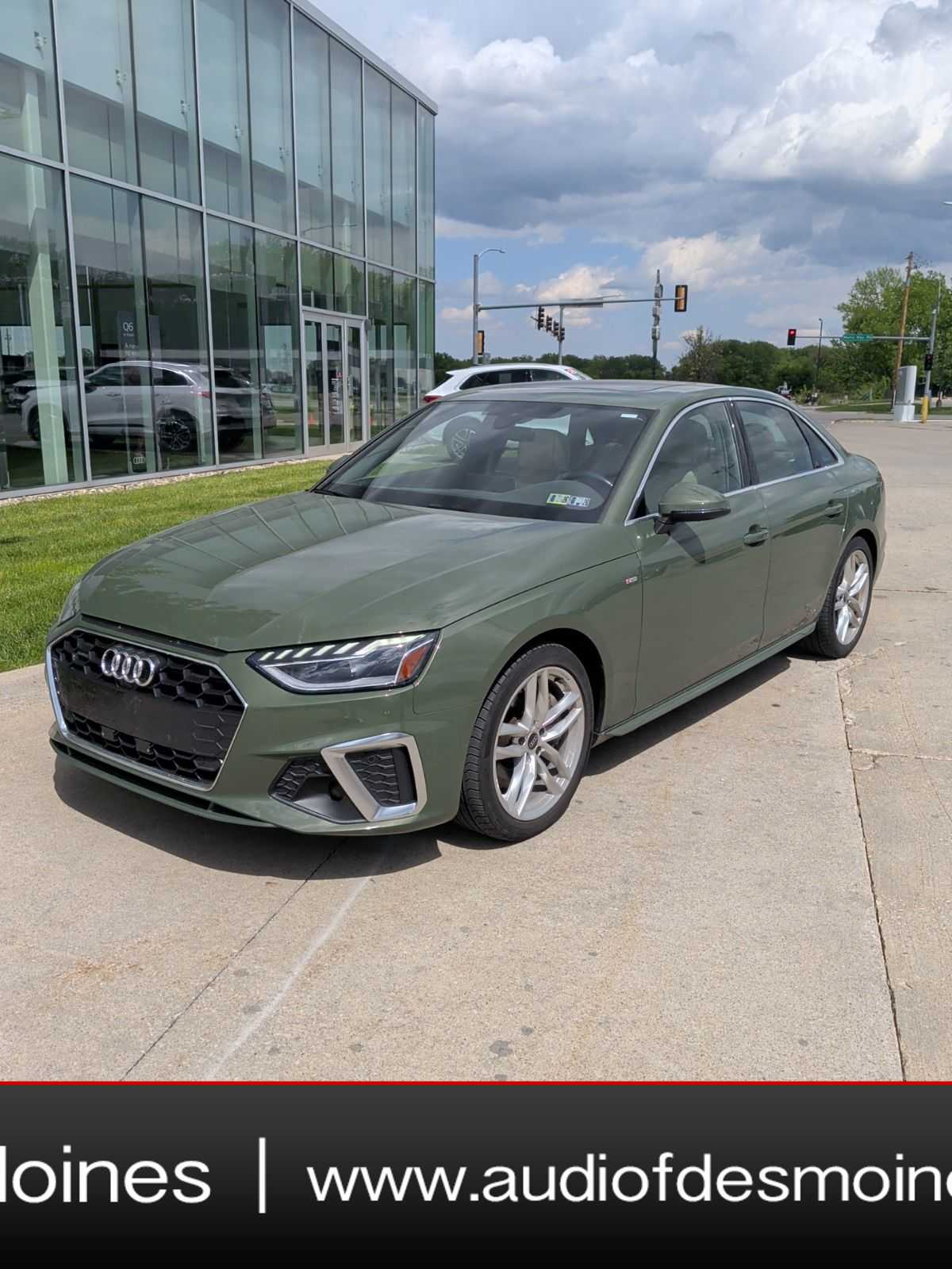 Thumbnail: 2023 Audi A4 - 1