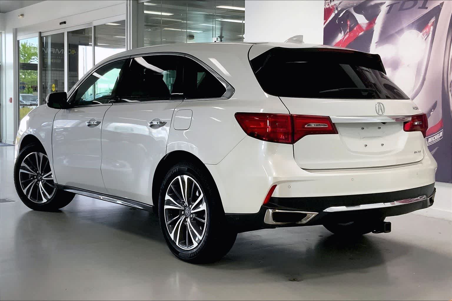 Thumbnail: 2019 Acura MDX - 4