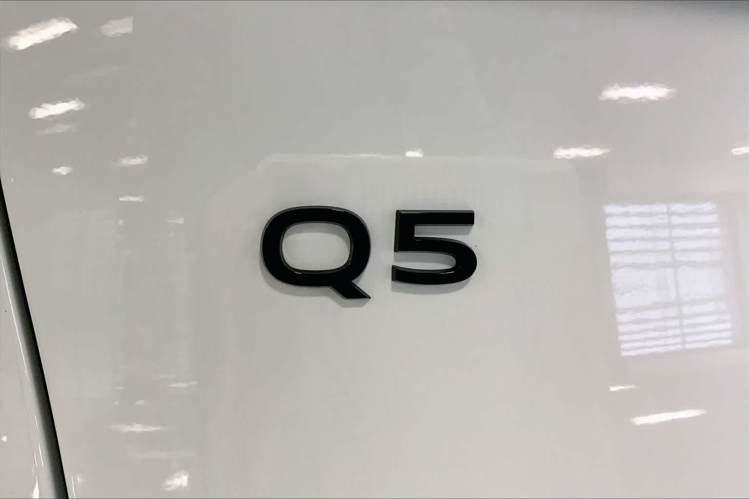 Thumbnail: 2025 Audi Q5 - 7
