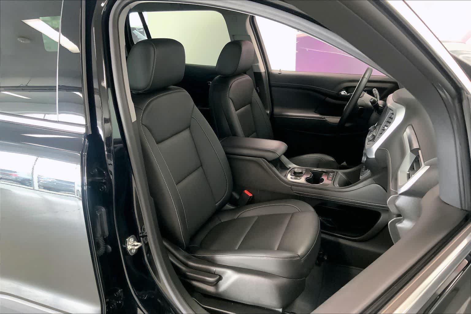 Thumbnail: 2023 GMC Acadia - 11