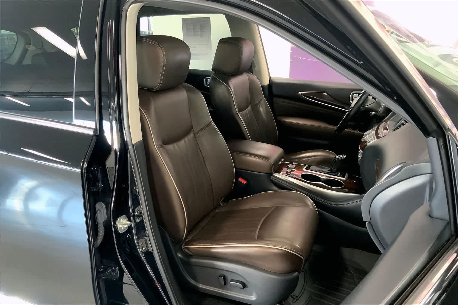 Thumbnail: 2017 INFINITI QX60 - 11