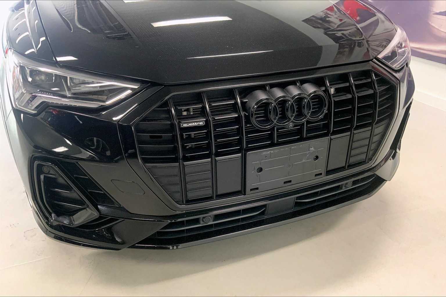 Thumbnail: 2023 Audi Q3 - 30