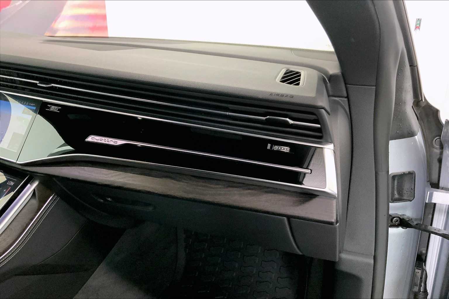 Thumbnail: 2022 Audi Q8 - 23