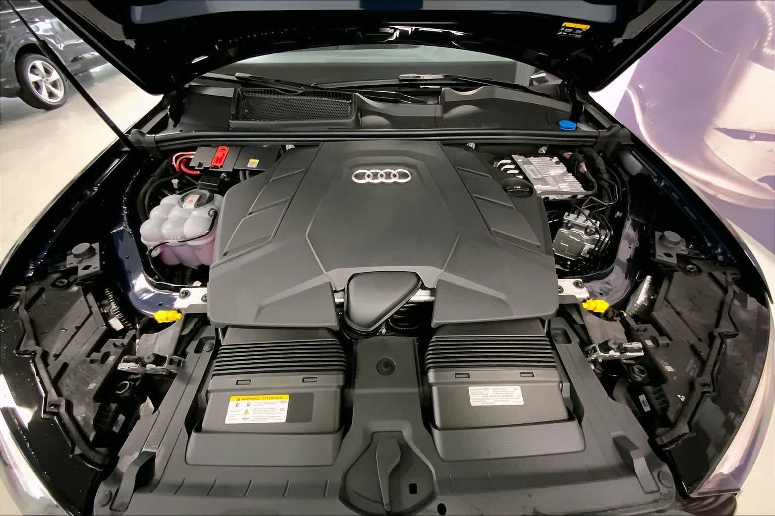 Thumbnail: 2026 Audi Q7 - 8