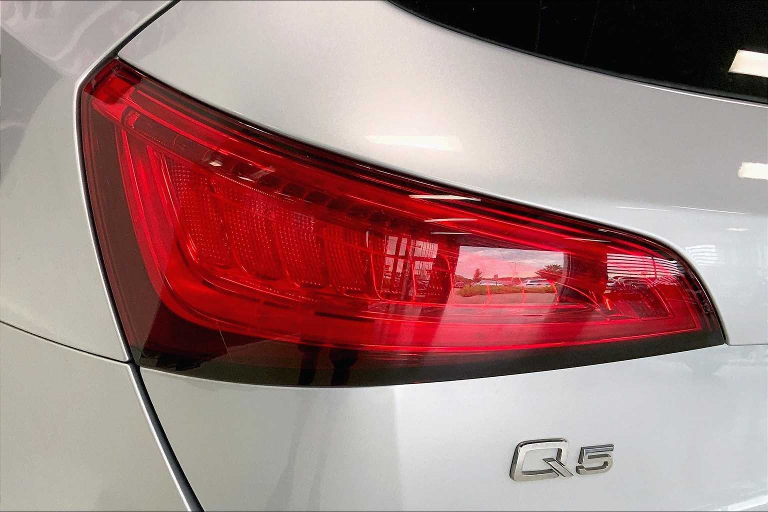 Thumbnail: 2015 Audi Q5 - 26