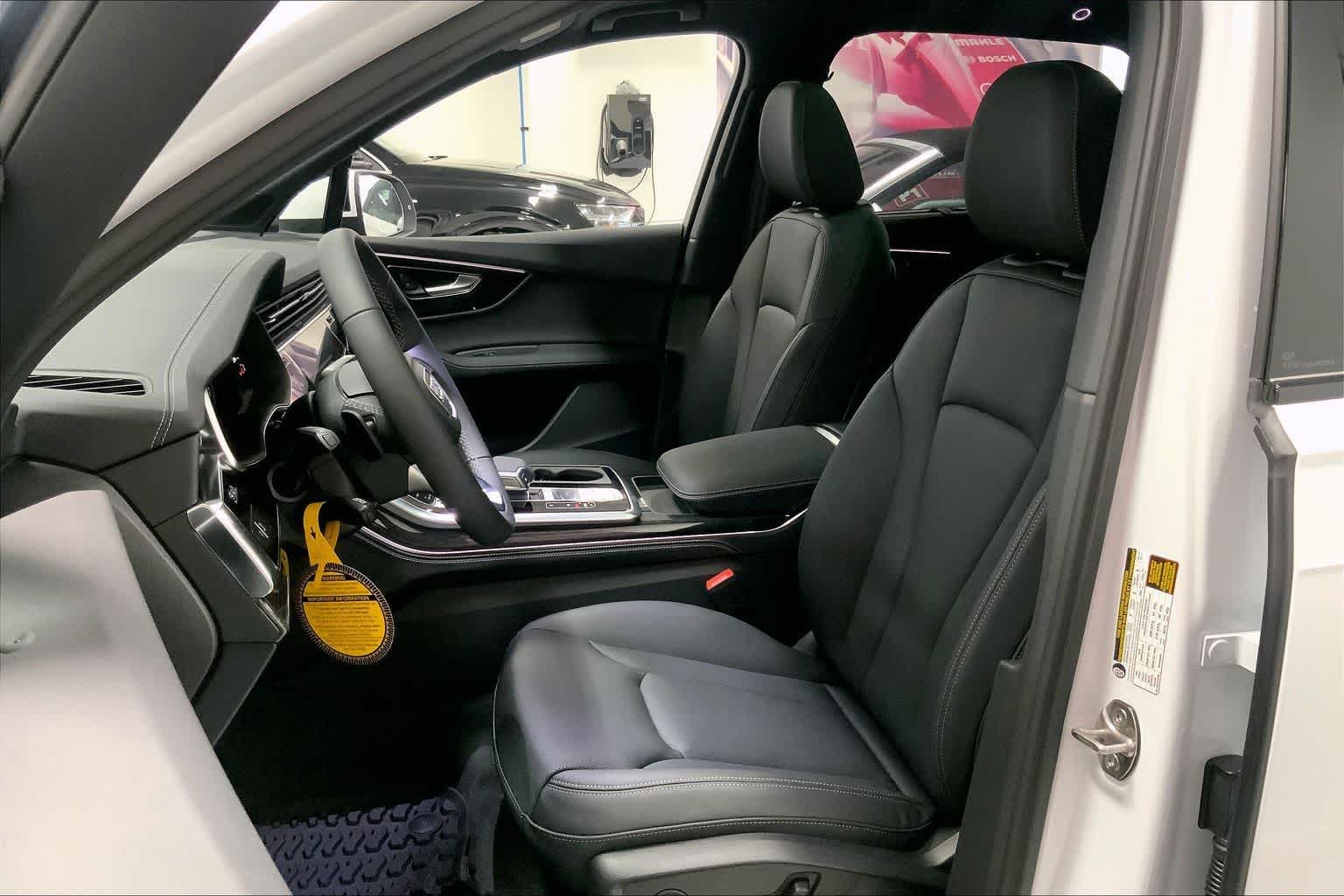 Thumbnail: 2026 Audi Q7 - 11