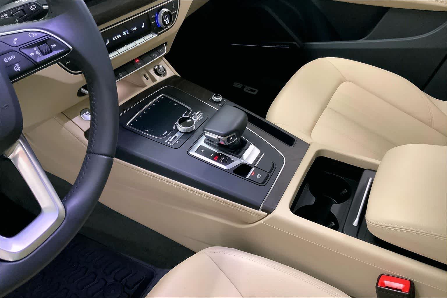 Thumbnail: 2019 Audi Q5 - 15