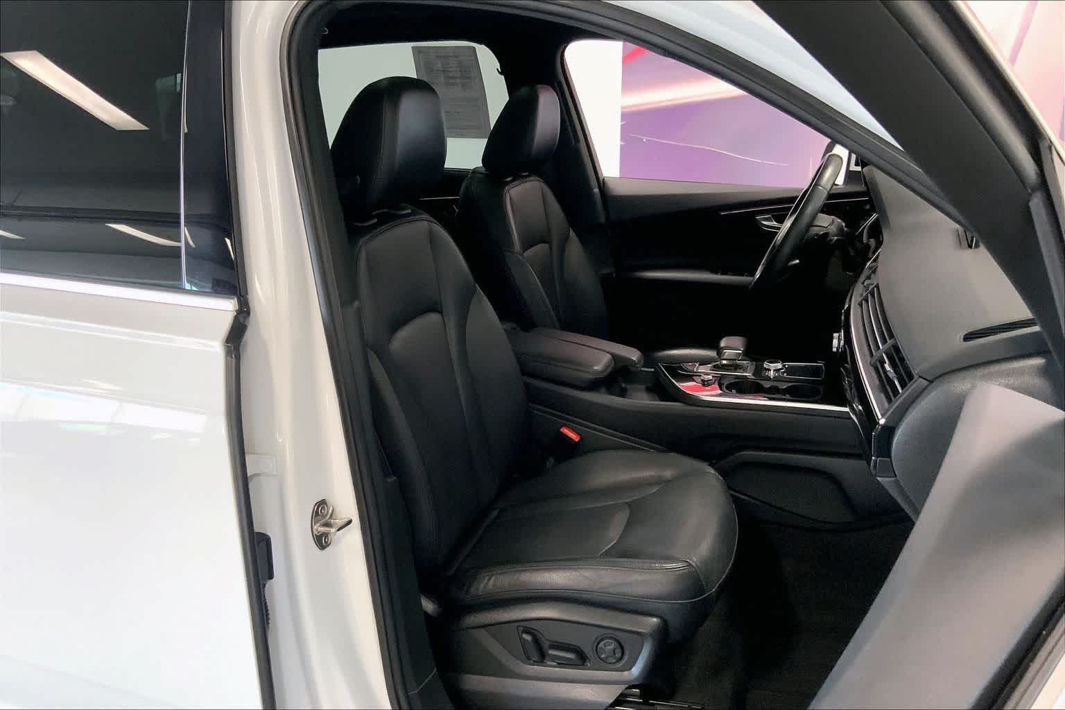 Thumbnail: 2018 Audi Q7 - 12