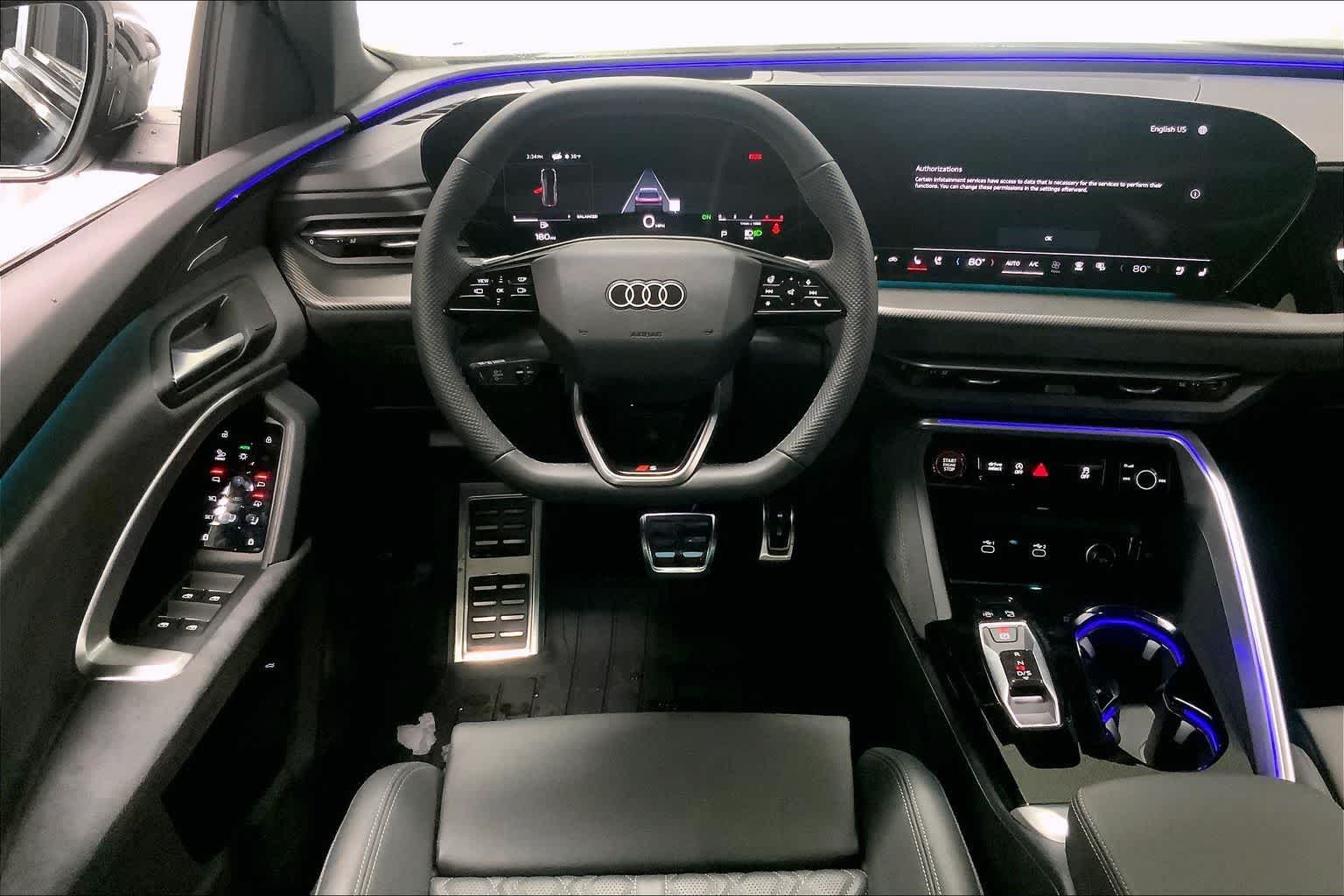 Thumbnail: 2025 Audi SQ5 - 14