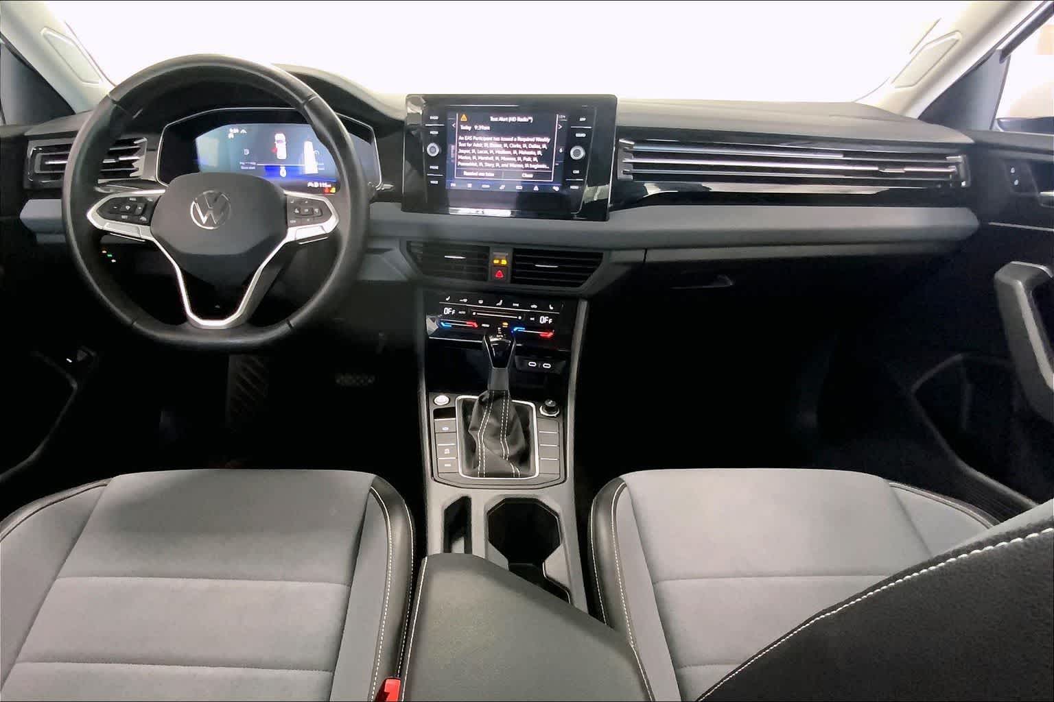 Thumbnail: 2025 Volkswagen Jetta - 8