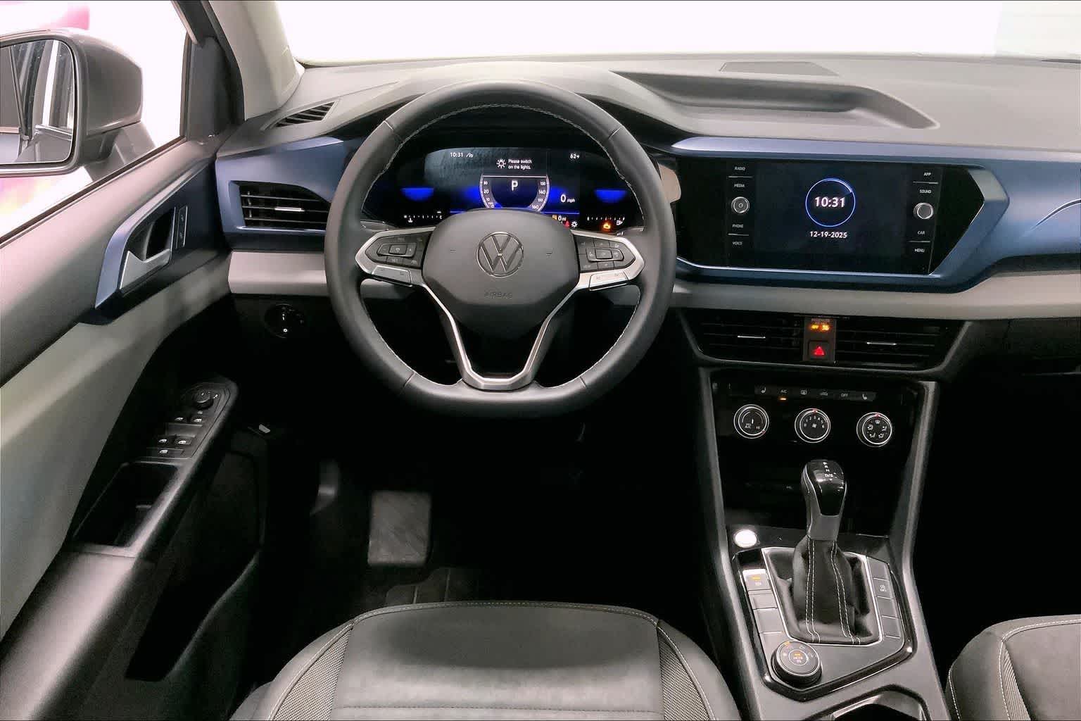 Thumbnail: 2023 Volkswagen Taos - 14