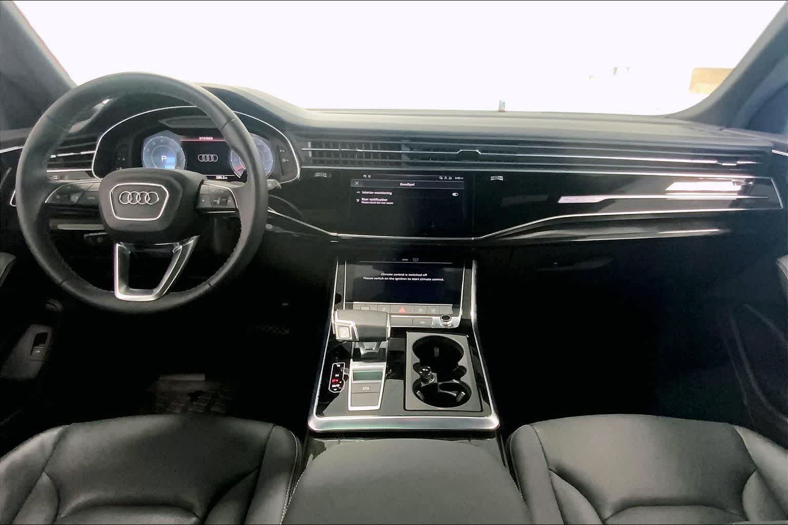 Thumbnail: 2025 Audi Q8 - 9