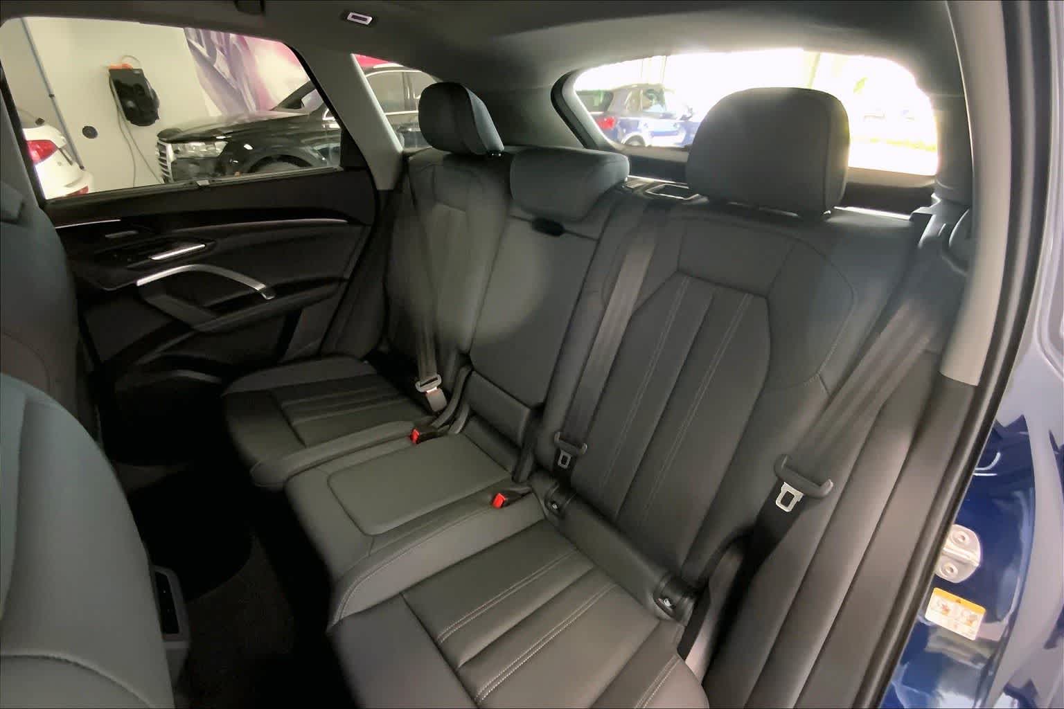 Thumbnail: 2025 Audi Q5 - 11