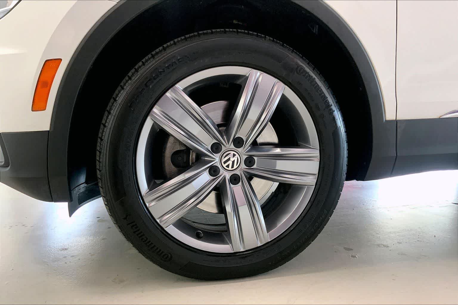 Thumbnail: 2021 Volkswagen Tiguan - 8