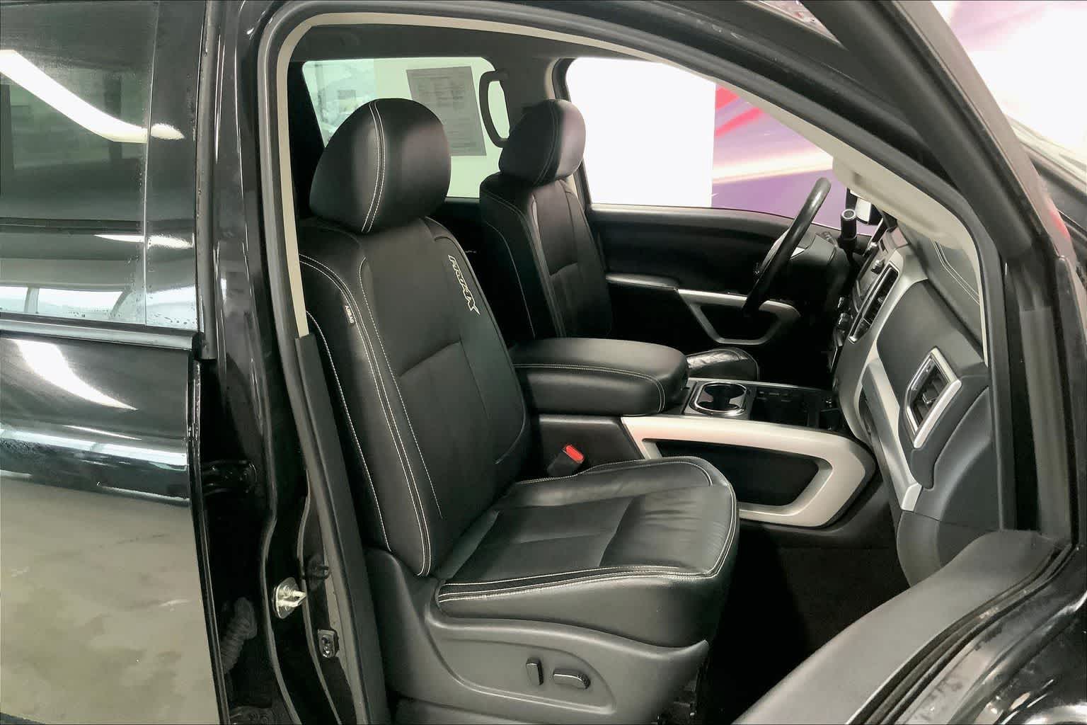 Thumbnail: 2017 Nissan Titan - 10