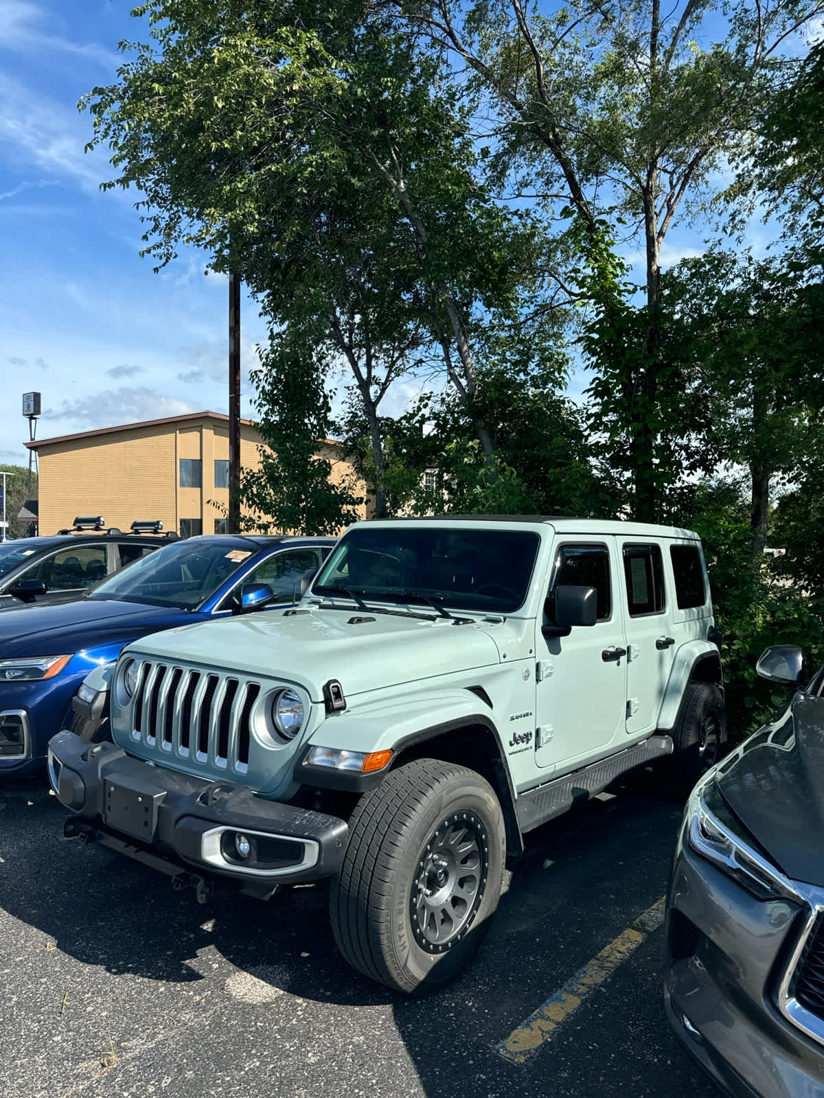 Thumbnail: 2023 Jeep Wrangler - 3