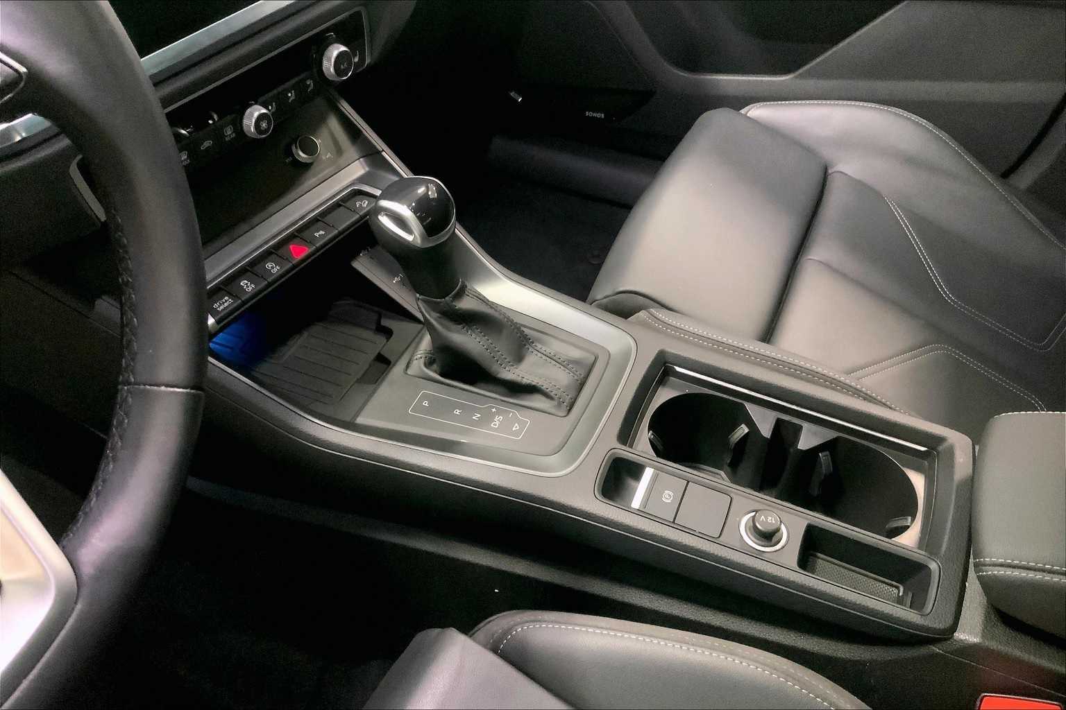 Thumbnail: 2023 Audi Q3 - 15