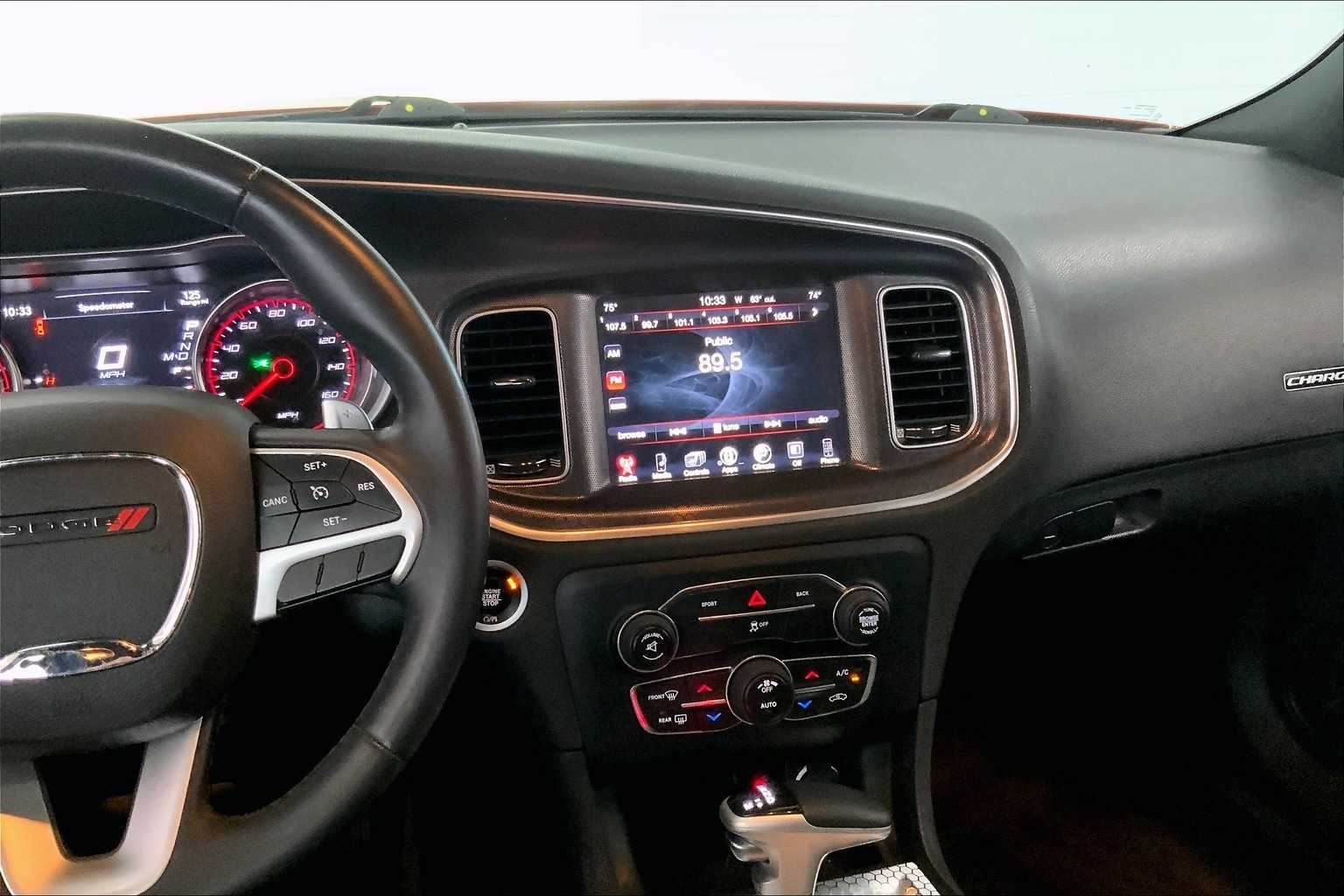 2016 Dodge Charger R/T 14