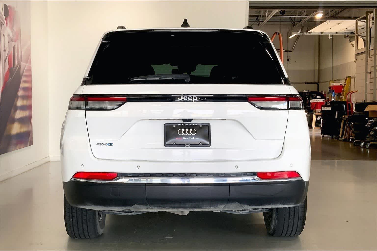 Thumbnail: 2022 Jeep Grand Cherokee - 5