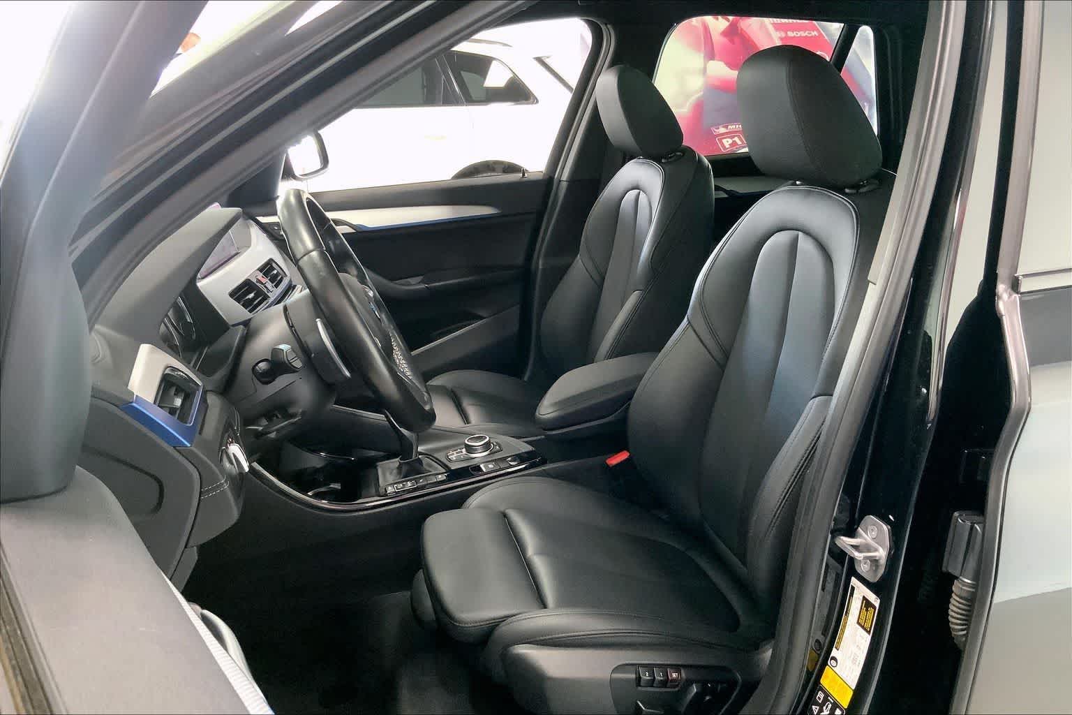 Thumbnail: 2022 BMW X1 - 10