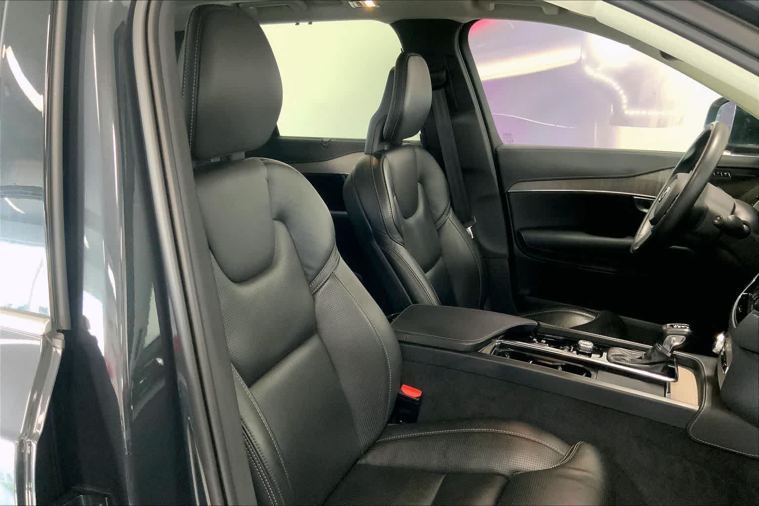 Thumbnail: 2021 Volvo XC90 - 13