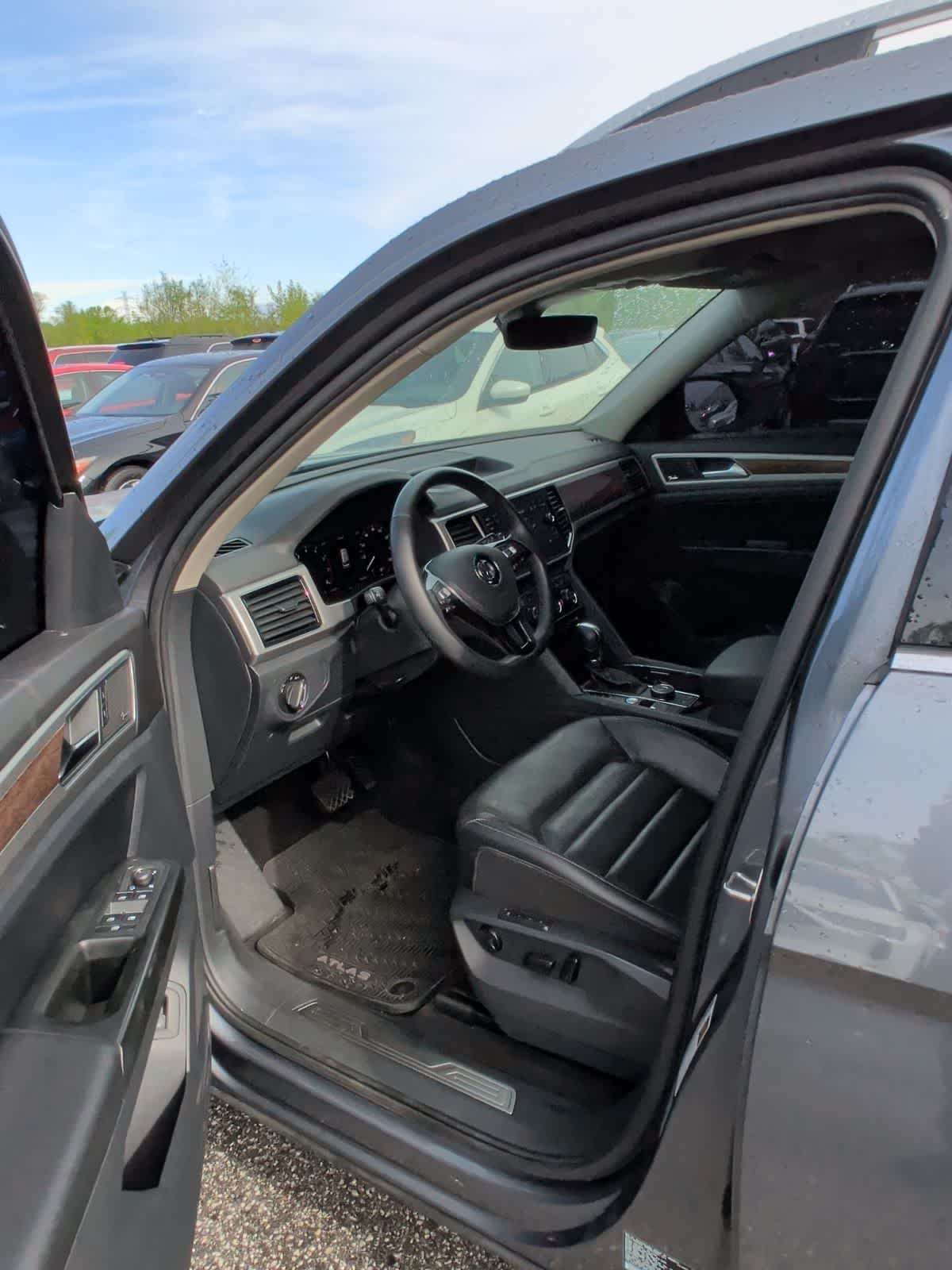 Thumbnail: 2018 Volkswagen Atlas - 2