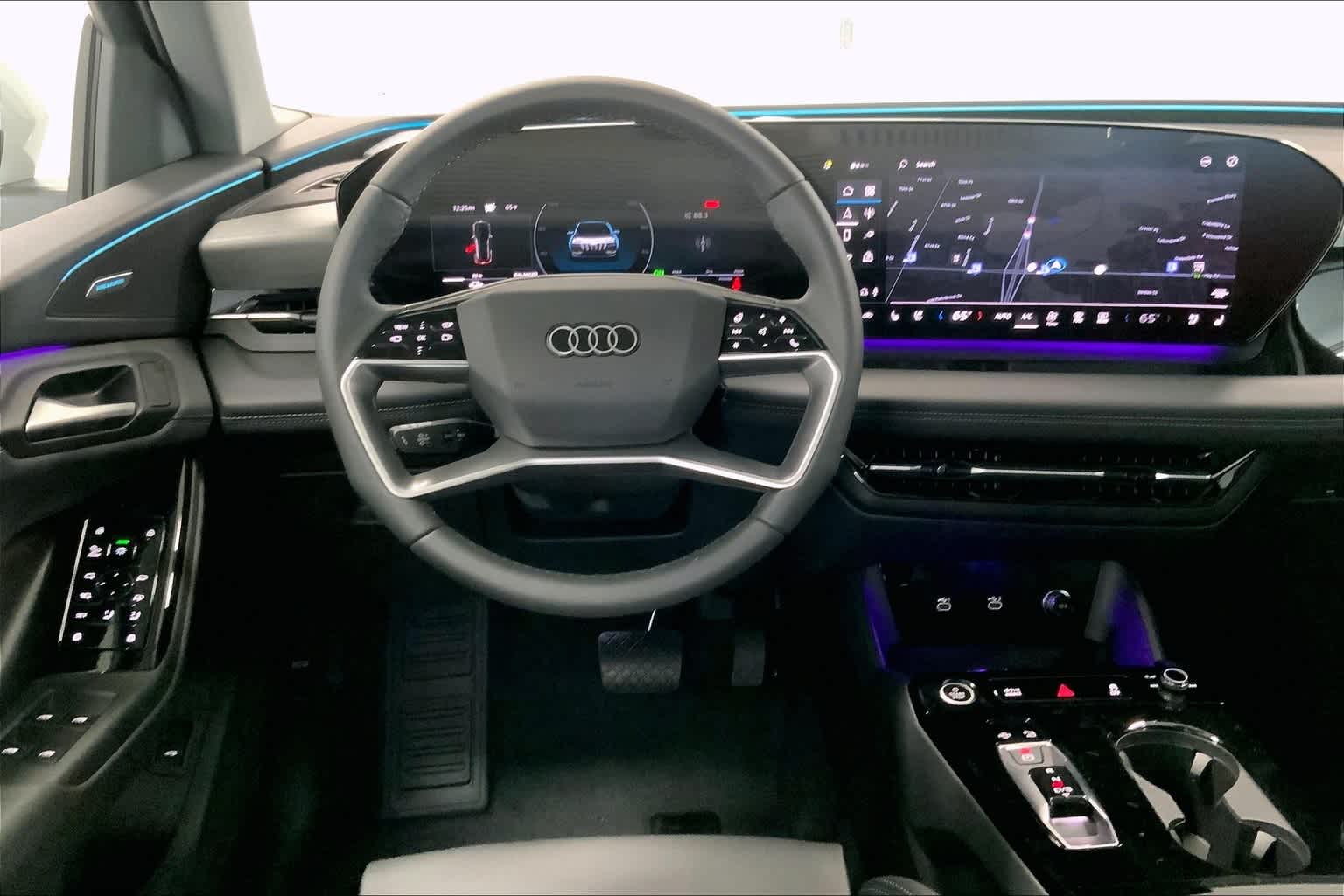 Thumbnail: 2025 Audi Q6 e-tron - 15
