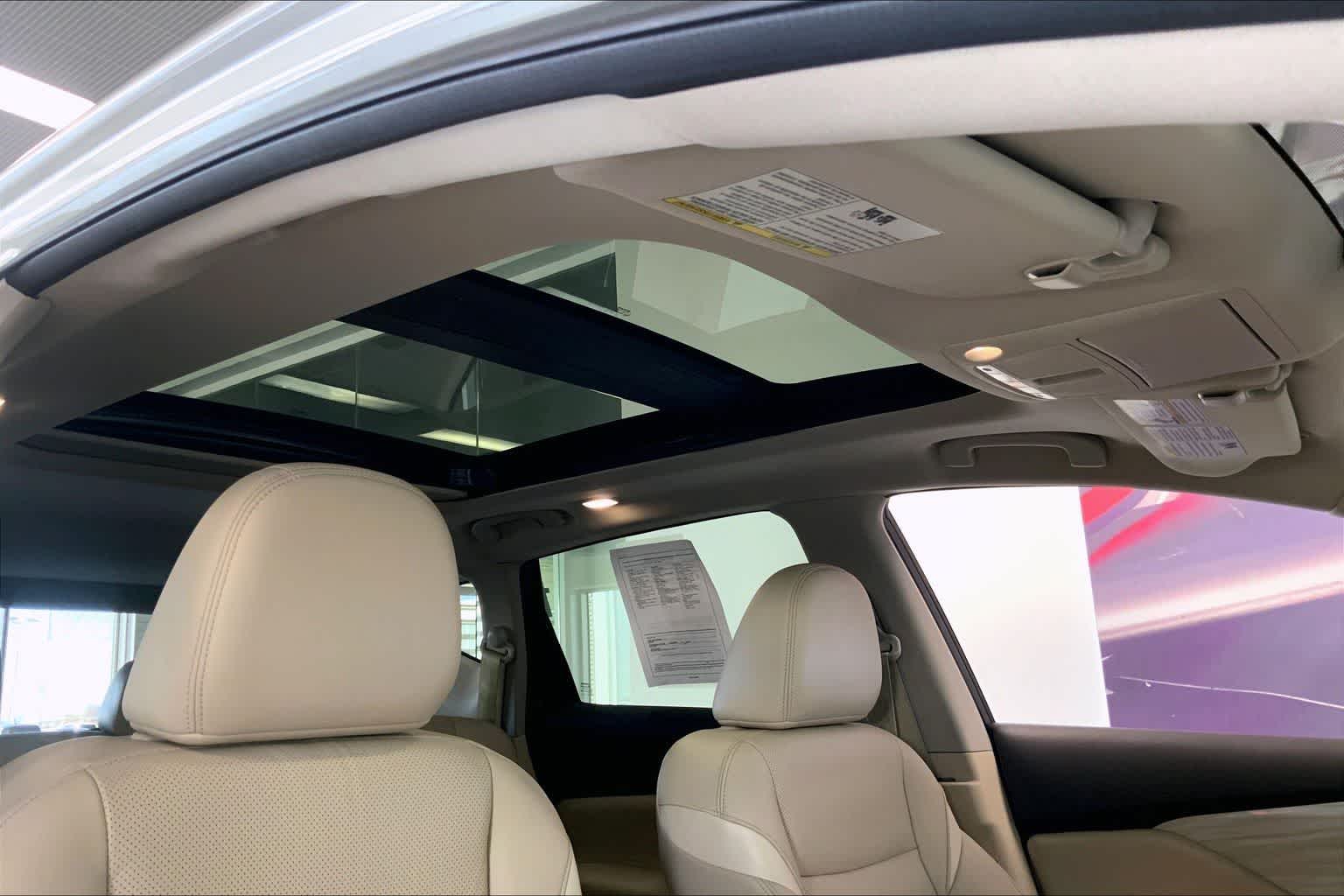 Thumbnail: 2015 Nissan Murano - 28