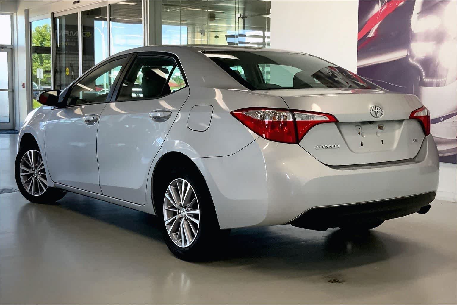 Thumbnail: 2015 Toyota Corolla - 4