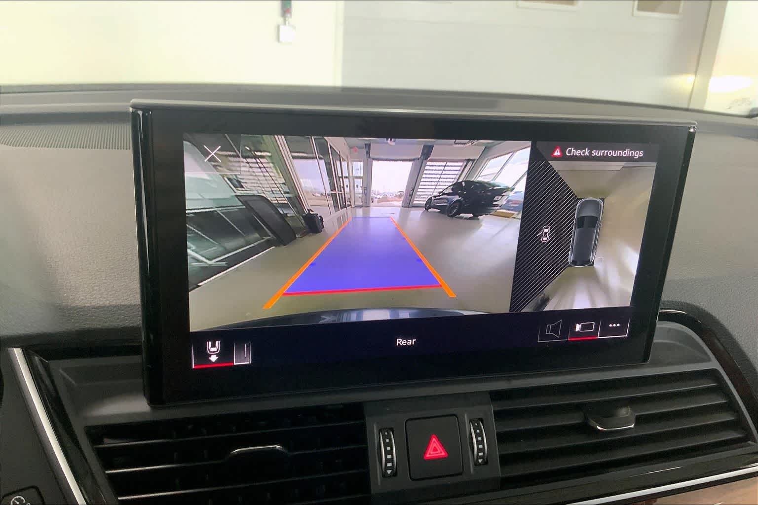 Thumbnail: 2023 Audi Q5 - 24